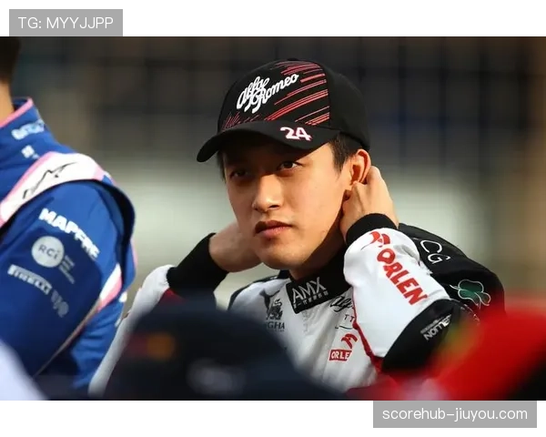 周冠宇比赛结束直接去改衣帽间妆容,感觉走红毯比上赛道还重要? 周冠宇比赛结束直接去改衣帽间妆容,感觉走红毯比上赛道还重要?